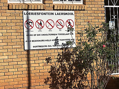 Loeriesfontein+logo.JPG - Loeriesfontein Laerskool image