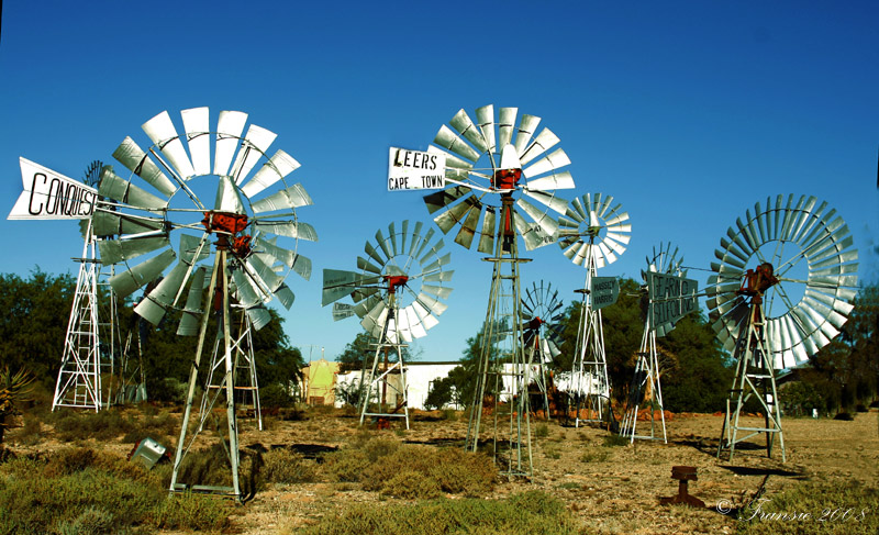 29-Loeriesfontein_se_Windpompe.jpg